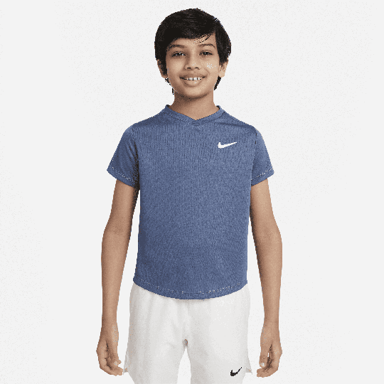 NikeCourt Dri-FIT Victory Older Kids' (Boys') Short-Sleeve Tennis Top - 50% Recycled Polyester - Grey