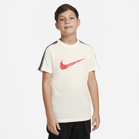 Nike Sportswear Repeat Older Kids' (Boys') T-Shirt - White